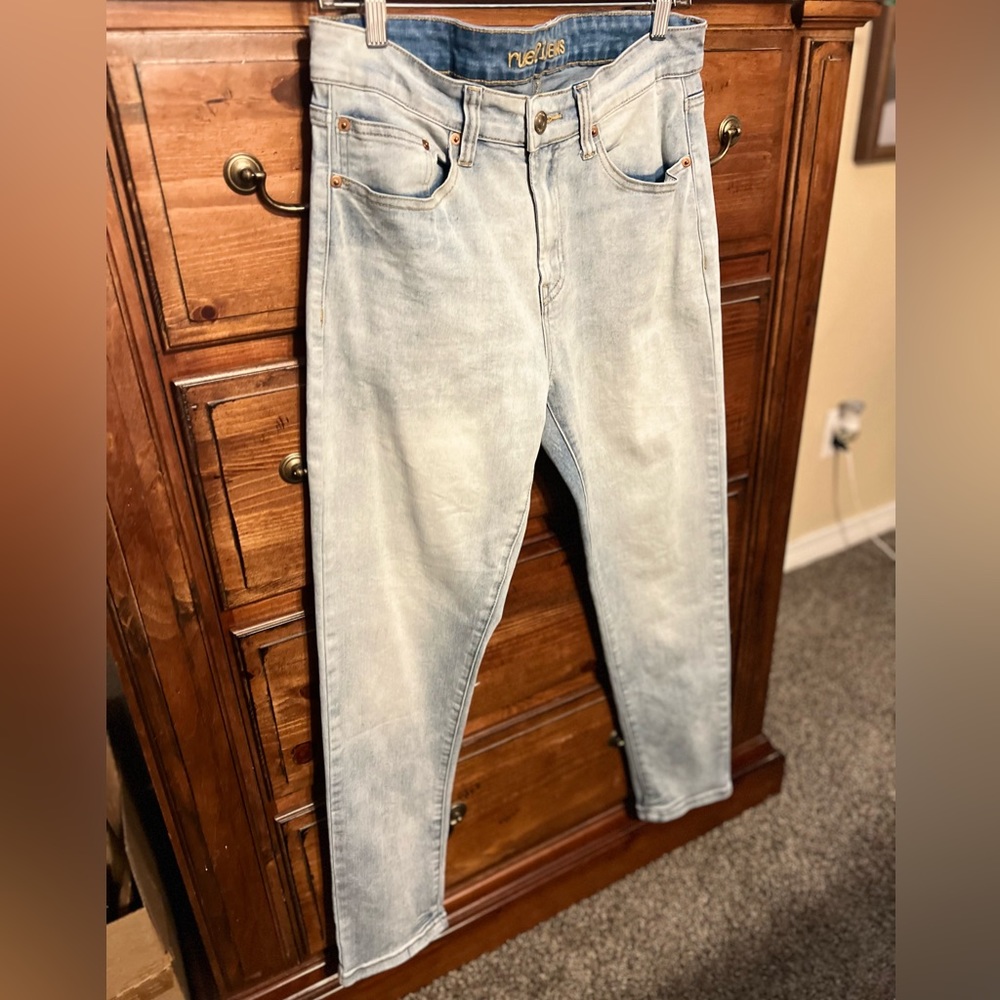 Rue21 Jeans size 32|30 acid wash